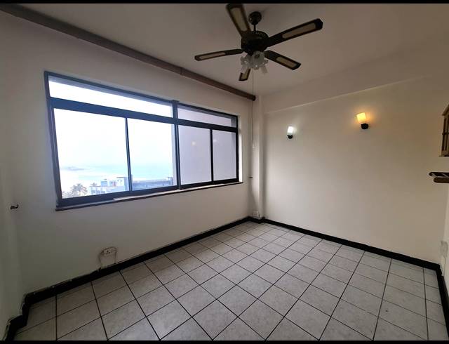 2 BEDROOM APARTMENT FOR SALE IN MARGATE BEACH